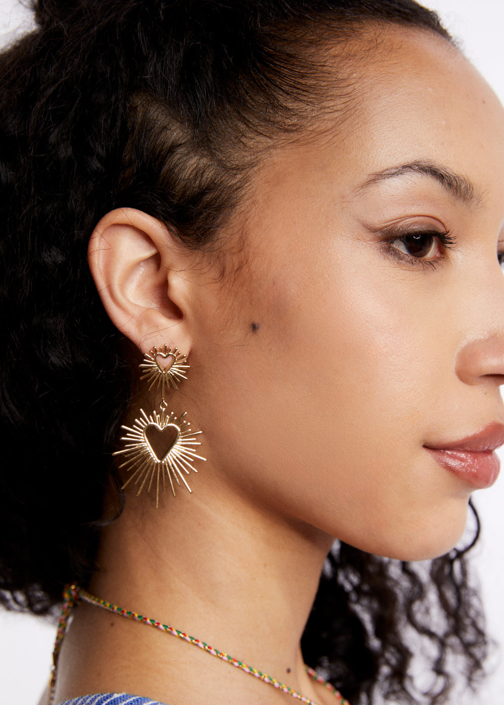 Nalí S.STEEL GOLD HEART EARRINGS WITH RAYS