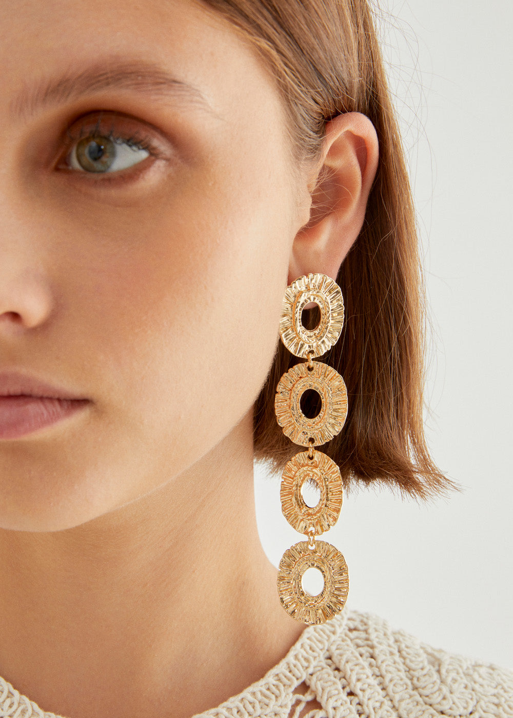 Nalí LONG GOLD EARRINGS W/ ROUND ELEMENTS